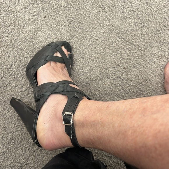 Calvin Klein Parma shoe. Like new size 6 - Picture 5 of 5